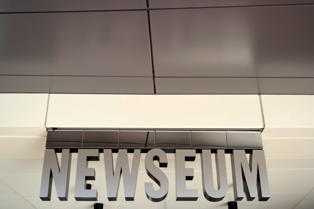 newseum-sign